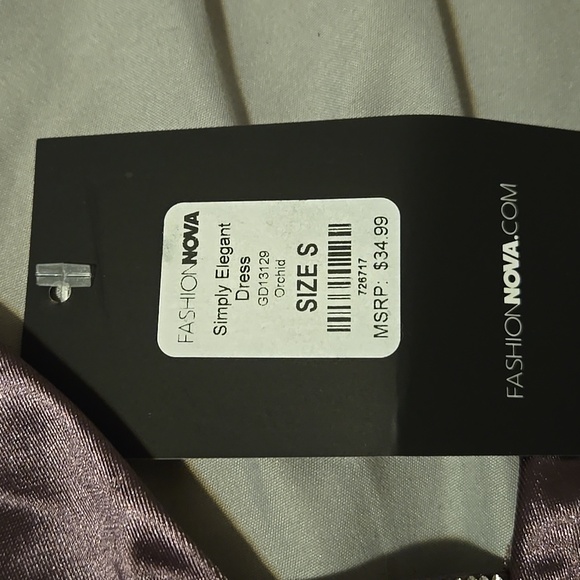 Fashion nova gem dress - Picture 2 of 3